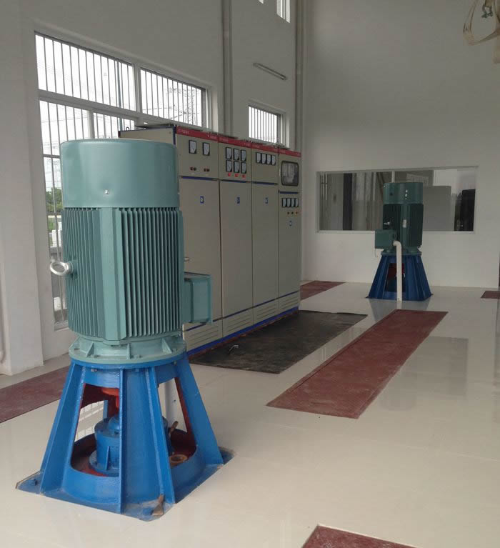 鹽城800ZLK-2開敞式軸流泵機(jī)組安裝現(xiàn)場